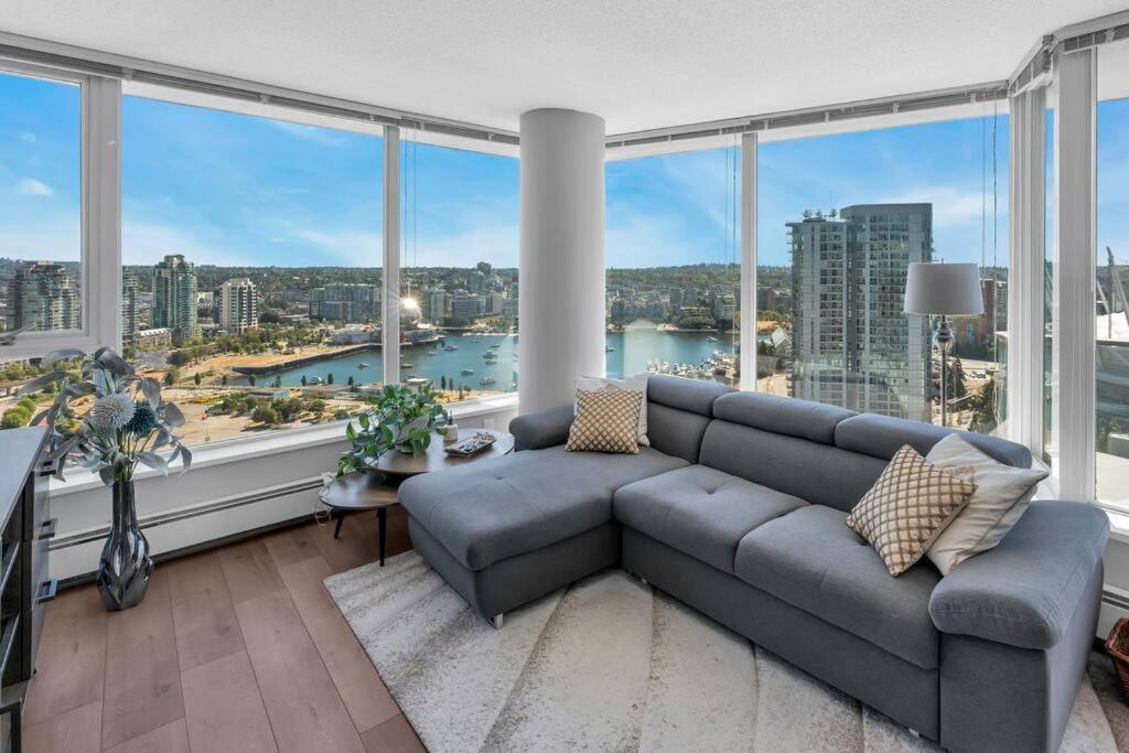 Spacious Dt 2-Bdr High-Rise With View, Pool, Gym Vancouver Exterior foto